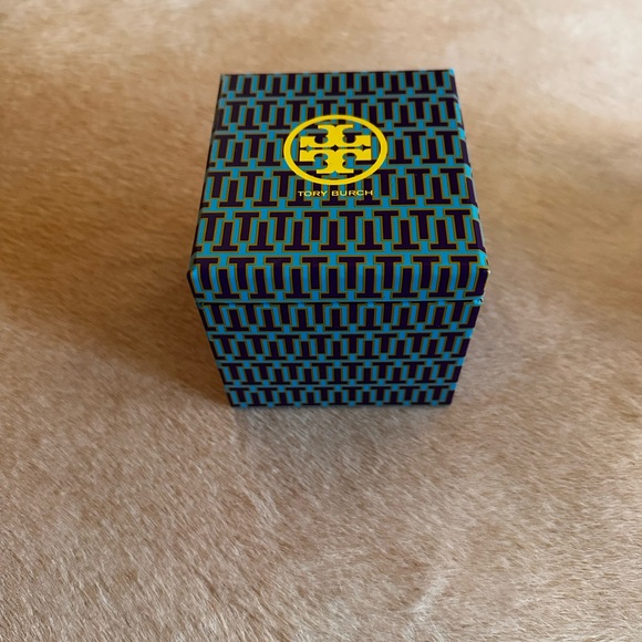 Tory Burch Box & Note Cards - Picture 4 of 4
